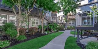 The Boulevard Gallery 17