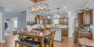 Spacious 4 Bedroom Home in Auburn Gallery 6