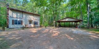 Lake Michigan Beach Access! 1503 N. Scenic, (Special: 1 month free rent!) Gallery 1