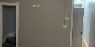 Three Bedroom One Bathroom Ready For ASAP Move In Gallery 4