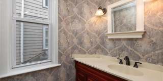 5 Solar Street unit: 1 Gallery 12