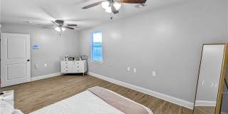 528 GROVEWOOD Drive Gallery 13