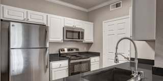 Broadleaf Apartments Gallery 8