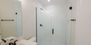 2237-41 N Bissell Gallery 21