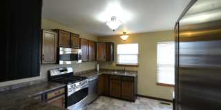 3 Bedroom Home Plus Office with AC Available Now! Gallery 5