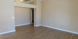 GORGEOUS SINGLE STORY WITH MANY UPGRADES*3 BEDROOMS*SPARKLING POOL AND SPA! Gallery 25