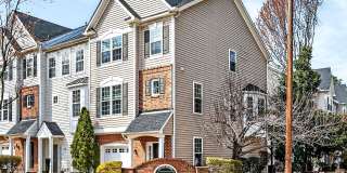 102 Madison Square Lane Gallery 1