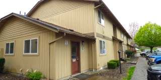 1 bedroom 1 bath- Ground level unit in South Salem! Gallery 7