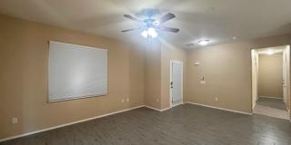Beautiful Summerlin townhome, 3 bed, 2.5 bath, on 1st floor. Gallery 4