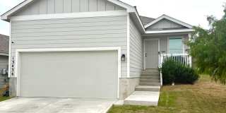 *COMING SOON* *MOVE-IN SPECIAL* Beautiful 3-Bedroom Corner-Lot Home with Community Pool & 2-Car Garage! Gallery 1