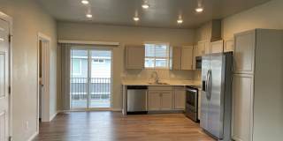 Very Nice 2 Bedroom 1 Bath Upstairs Apartment****$500.00 OFF FIRST MONTHS RENT******Move In Special Gallery 1