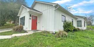 812 N Avenue B Gallery 1
