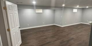 Amazing 6 Bedroom 2 Bathroom home with dual driveways Gallery 28