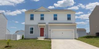 4 Bed, 3 Bath, Single Family Home in Hedgesville, WV Gallery 1