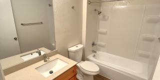 Laurel Park Gallery 7