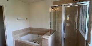 ***1,000 Off 1st Month rent if Lease signed by 9/1*** Light filled 3BD/3BA townhome Gallery 19