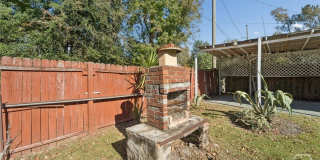 742 E Park Avenue Gallery 38