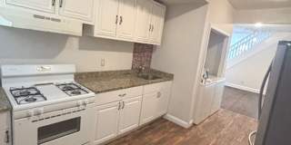 3 BEDROOM 1 BATH IN SHIPLEY HILL NEIGHBORHOOD Gallery 3
