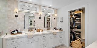 806 S. Ola Vista Gallery 20