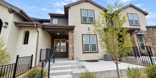 Great Townhouse in Windsor - Highland Meadows Gallery 1