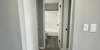 Fully Renovated Modern Apartments Gallery 31