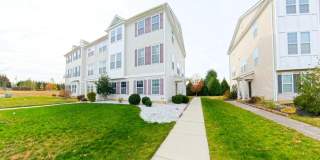 33 MOUNTIE Lane Gallery 1
