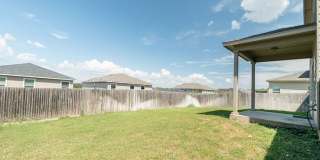 660 Community Dr Gallery 14