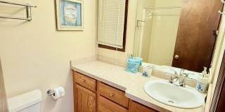 210 Sumner Avenue Gallery 10