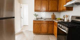Spacious Pet-Friendly 3-Bedroom Home with Central Air & In-Unit Laundry – 3104 Hartville St Gallery 6