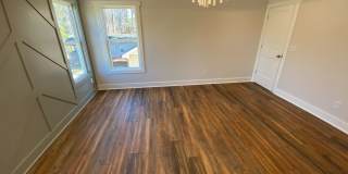 Room in 4 Bedroom Home at Edgerton Dr Gallery 47