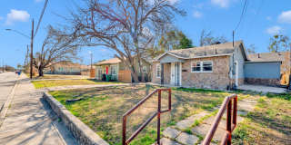 Cozy 3 Bed 2 Bath- Newly Renovated Home in Downtown San Antonio! Gallery 4
