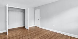 Verona Plaza Apartments Gallery 9