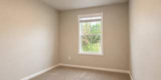 Luxury Townhome for Lease at the Courtyards at Hidden Crest - 13113 NE 71st Pl Gallery 17