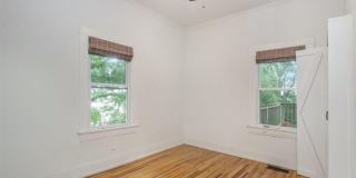 Adorable 2BR House for Rent! Gallery 10