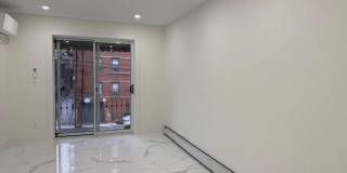 58-24 Granger Street unit: 2Nd Fl Gallery 6