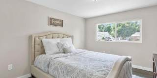 4884 West Gill Place Gallery 11