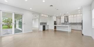 15239 Goldfinch Cir Gallery 9