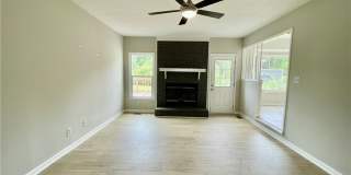 6732 Vaughn Road Gallery 10