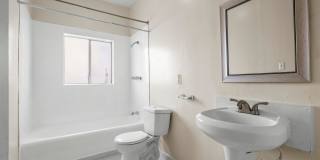 108 South Cummings Street - 1 Gallery 7