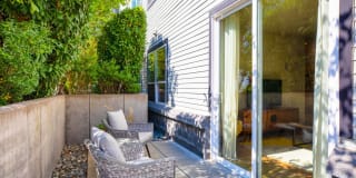 Halstead Square - Lotus & Lofts Gallery 40