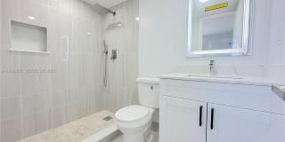 3110 N Pine Island Rd Gallery 14