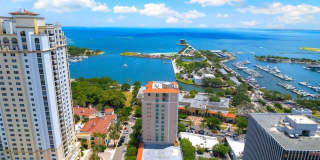 288 BEACH Drive NE Gallery 1