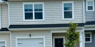 3BR/2BA Townhouse in The Townes at Sherrills Ford Gallery 1