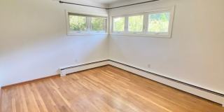 3 Bedroom House South End Neighborhood Burlington Available in September 5th! Gallery 13