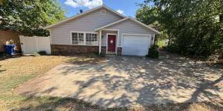 Ready For You! Updated 2-Bedroom Duplex with Fenced Yard & Lawn Maintenance! NO PETS Ready For You! Updated 2-Bedroom Duplex with Fenced Yard & Lawn Maintenance! NO PETS Gallery 1