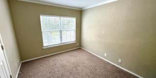 *MOVE IN SPECIAL* Gorgeous Four Bedroom Home with Covered Patio Near Medical Center!! Gallery 30