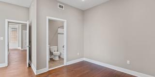 170 West Washington Gallery 1
