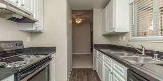 Avery at TownCentre Gallery 80