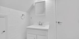 45 Roslyn Court Gallery 19