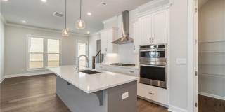 106 Basil Street Gallery 7